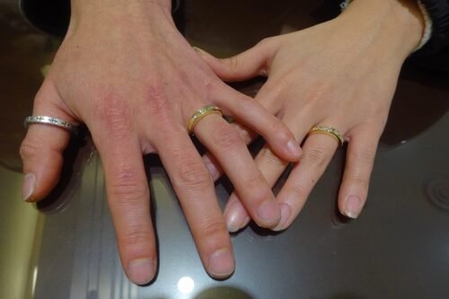 大阪府岸和田市メンズレディースともにダイヤモンドの結婚指輪をご成約いただきました